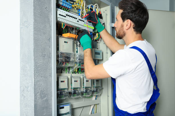 Best Commercial Electrician Services  in Bellair Meadowbrook Terrace, FL